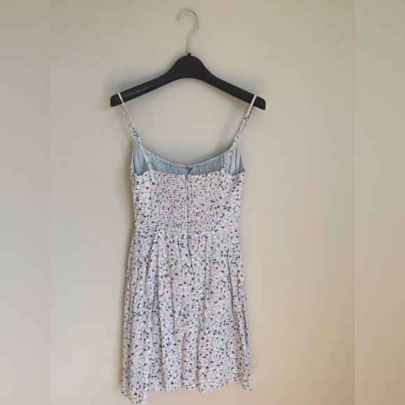 Sunday Best - Delilah Mini Dress - Picture 5 of 7